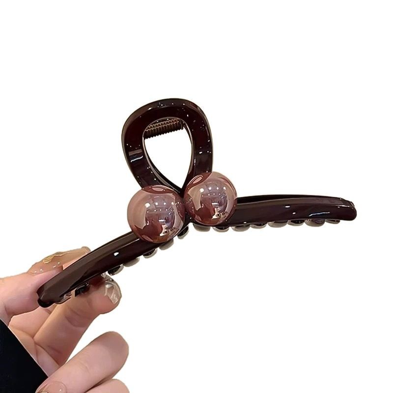 Design sense ~ Early spring high-end pearl claw clip for women, 2025 new style, high-end shark clip, hair clip, back clip Item Picture