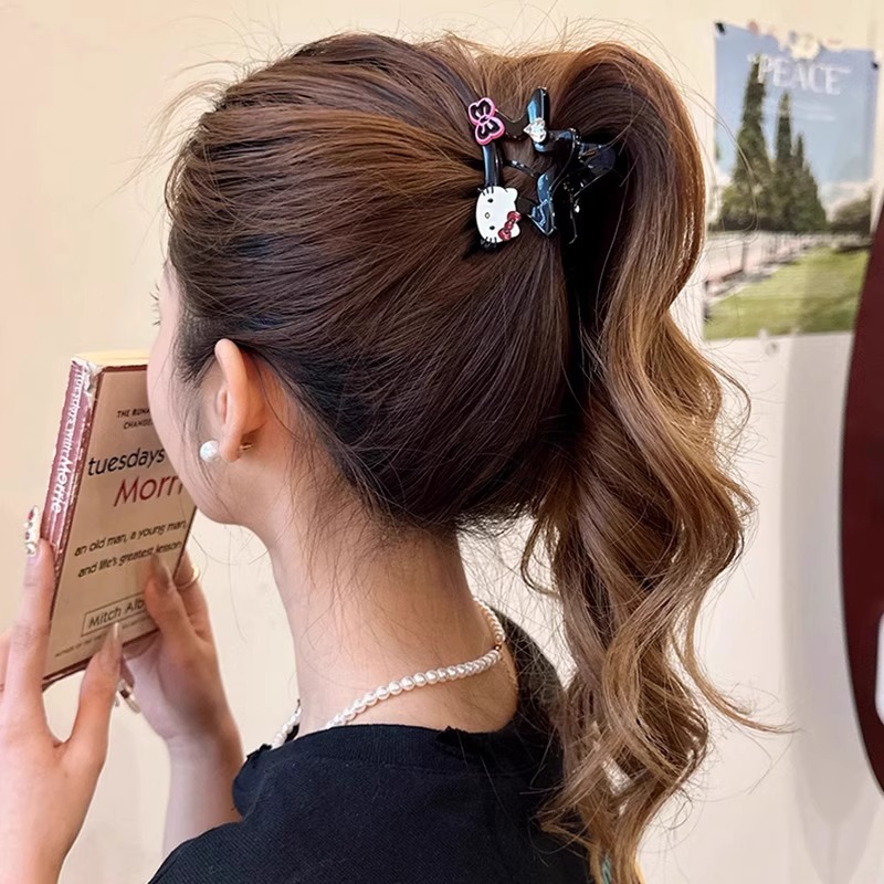 Cute five-pointed star semi-tied hair clip for women, 2025 new style, internet-famous, high-end shark clip, versatile hair clip, back of the head details Picture