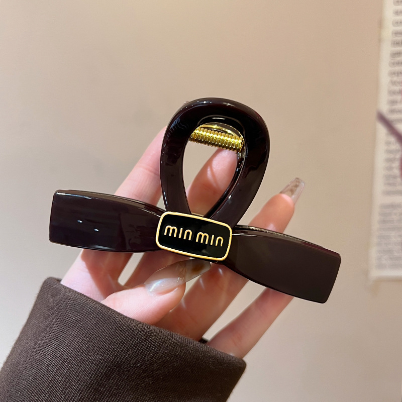 Elegant and light luxury letter grabber 2025 new large size with a high-end feel, shark clip hairpin clip on the back of the head, for women undefined