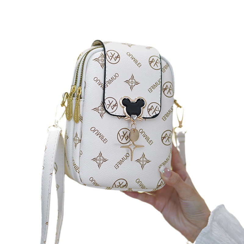 Summer new chain bag, Korean style simple small square bag, fashionable and versatile single-shoulder crossbody bag, trendy mini mobile phone bag for women Item Picture