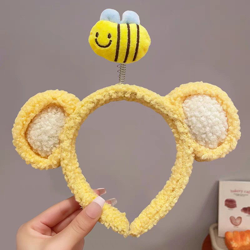 Cute cartoon plush hairband for women 2026 new style, special headband for washing face, makeup, mask application, hair pressing, hairpin headwear undefined