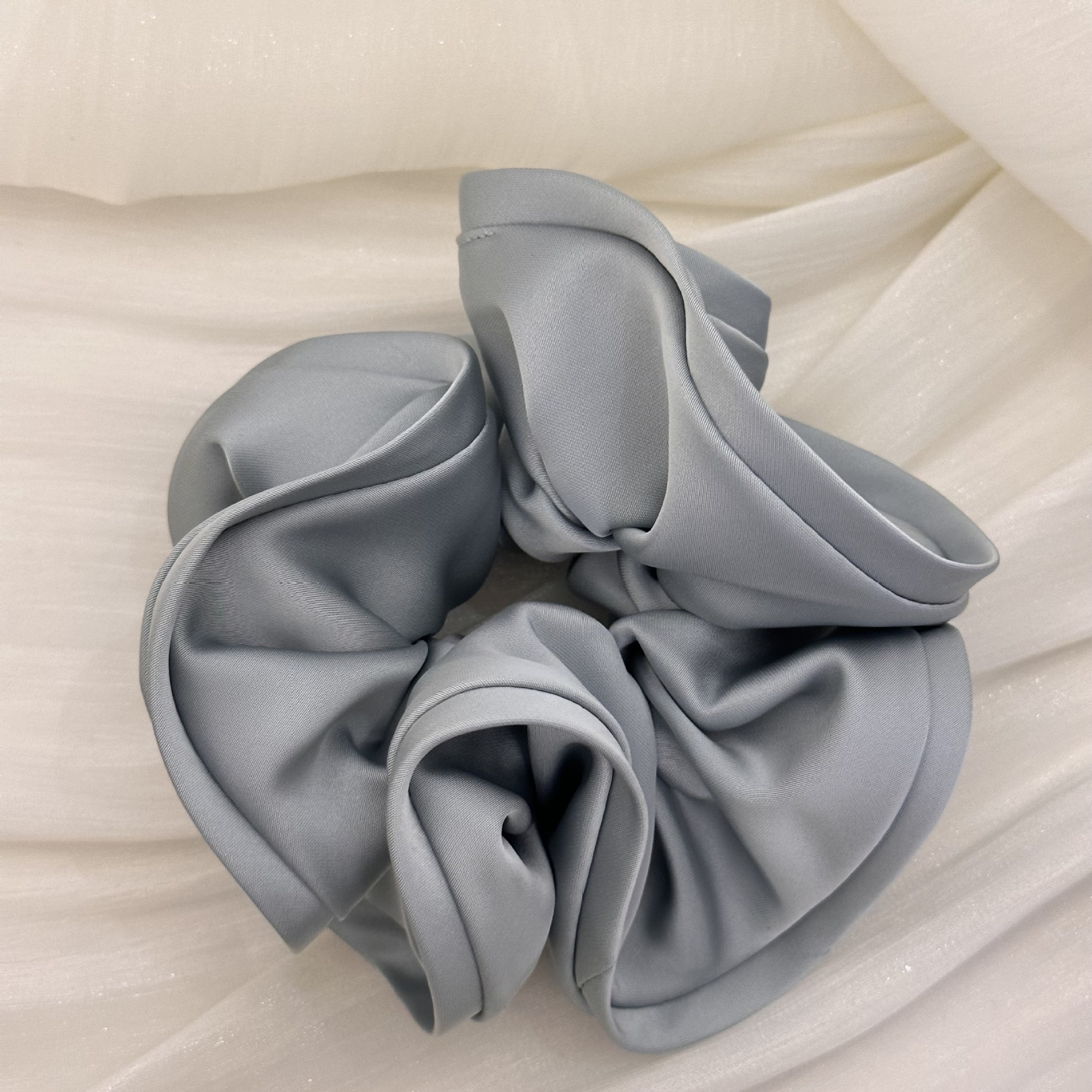 Big news! French high-end style large intestine hair tie ins, huge black fungus edge flower bud satin large intestine hair tie, elegant hair tie undefined