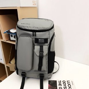 New backpack for men, large-capacity travel bag, water-resistant, fashionable and multi-functional computer backpack for college students undefined