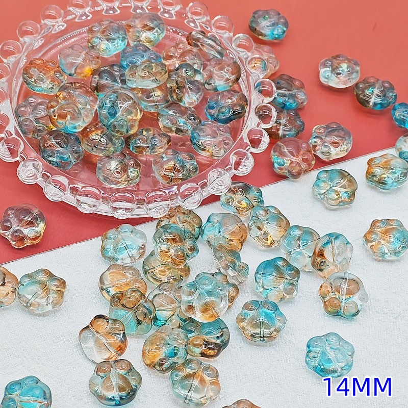 Wholesale of cute glass cat paw and bear paw gradient straight hole beaded material handcrafted DIY jewelry and hand necklace accessories undefined