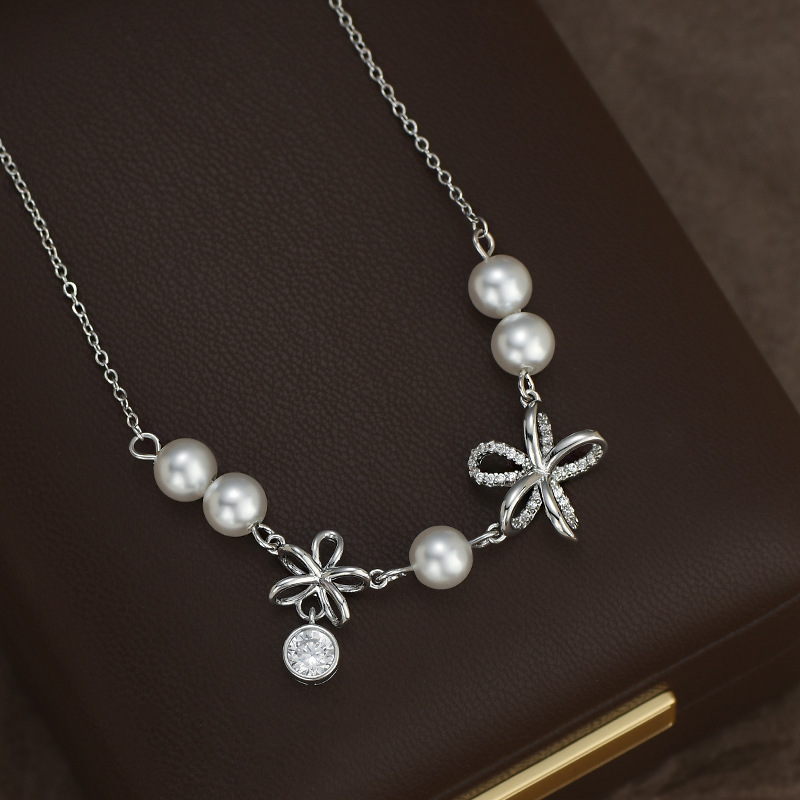The flower bow is an elegant and luxurious basic bracelet for student outings and dates, creating an atmosphere Item Picture