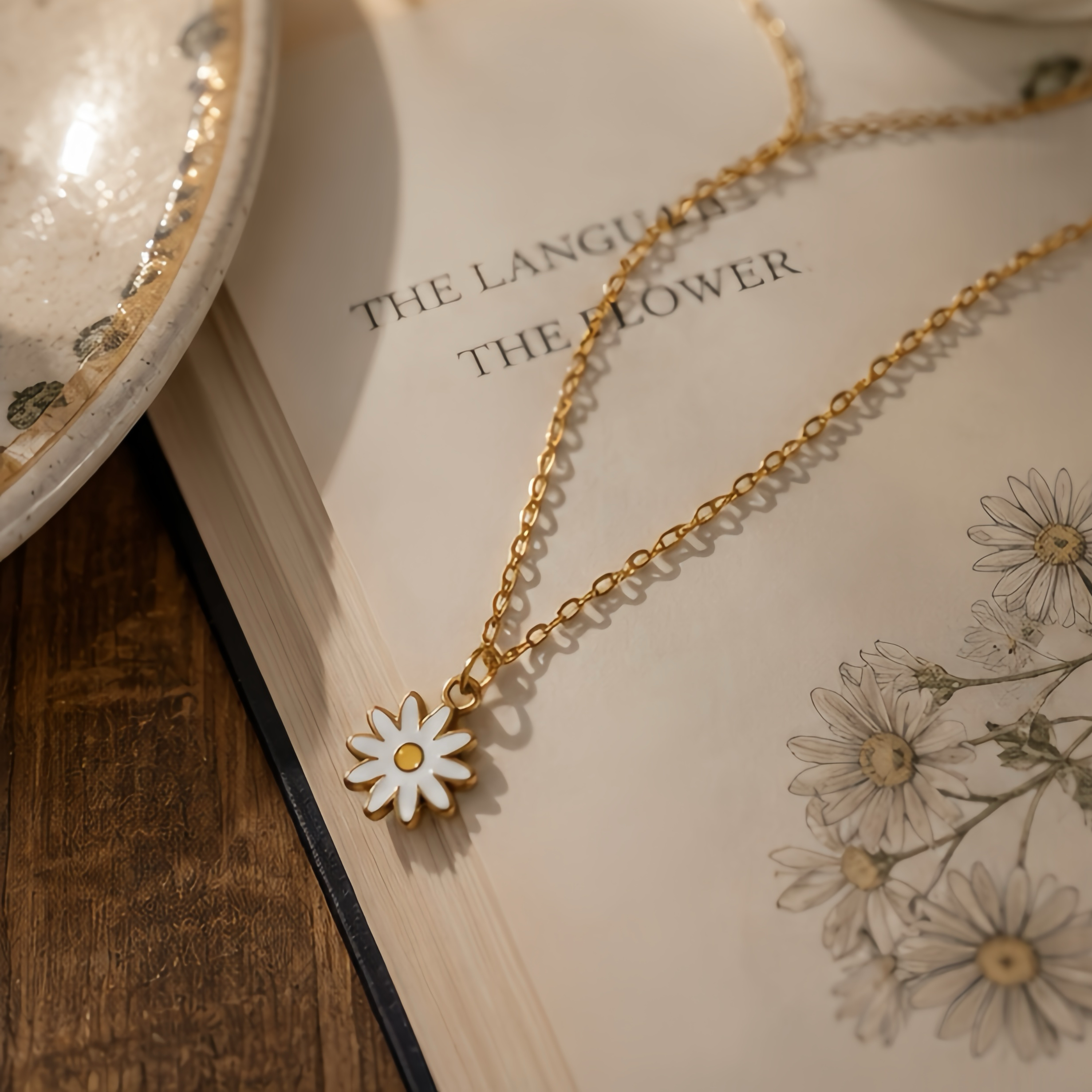 Fresh little Daisy oil-dripping flower stainless steel pendant, spring artistic style girl's outfit, Korean fresh country style accessory, versatile and niche collarbone chain Specification image