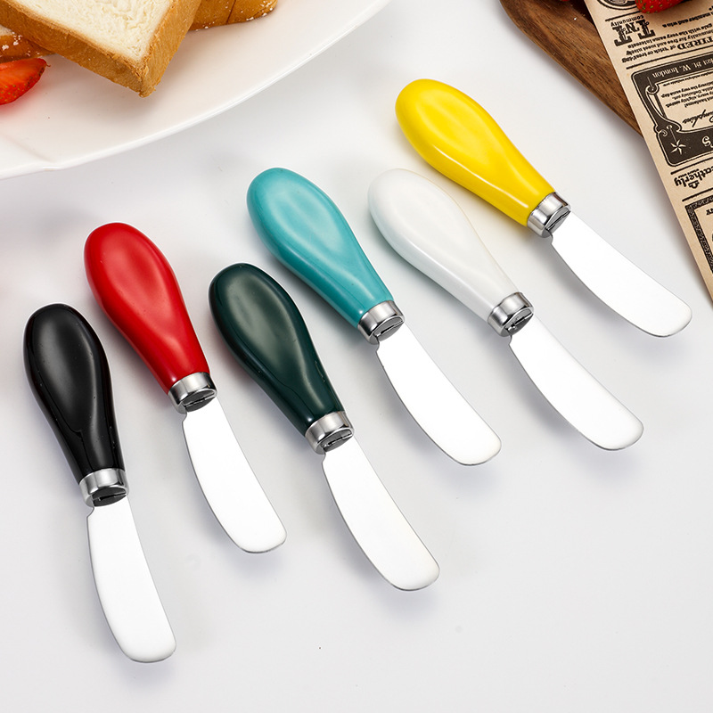 Cross-border 410 stainless steel ceramic handle butter knife, cream knife, bread jam spatula, butter dessert cheese knife Application Scenario