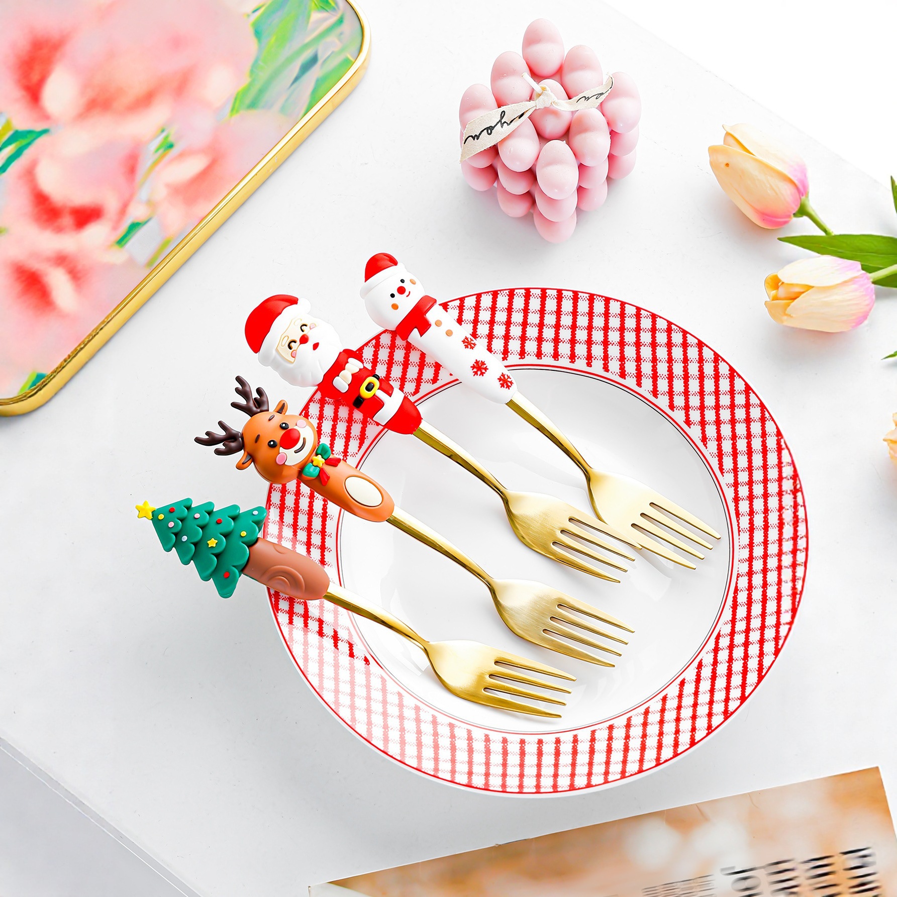 Cross-border Fun Christmas Dessert spoon and fork Creative Large spoon Cartoon Santa Claus spoon and fork gift set Specification image