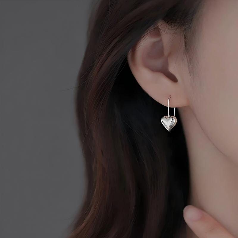 s925 pure silver simple three-dimensional heart-shaped ear stud hook pendant for women, a new, niche and high-end Japanese and Korean light luxury ear accessory Specification image