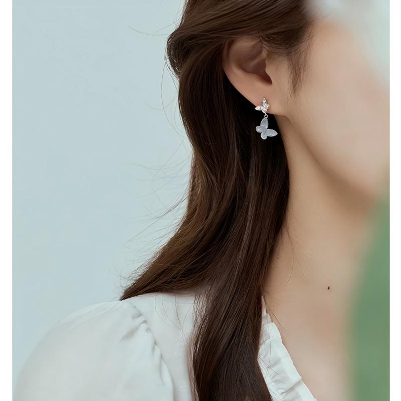 New 2026 bestseller, high-end and light luxury style, versatile commuting Butterfly 999 full-body silver stud earrings details Picture