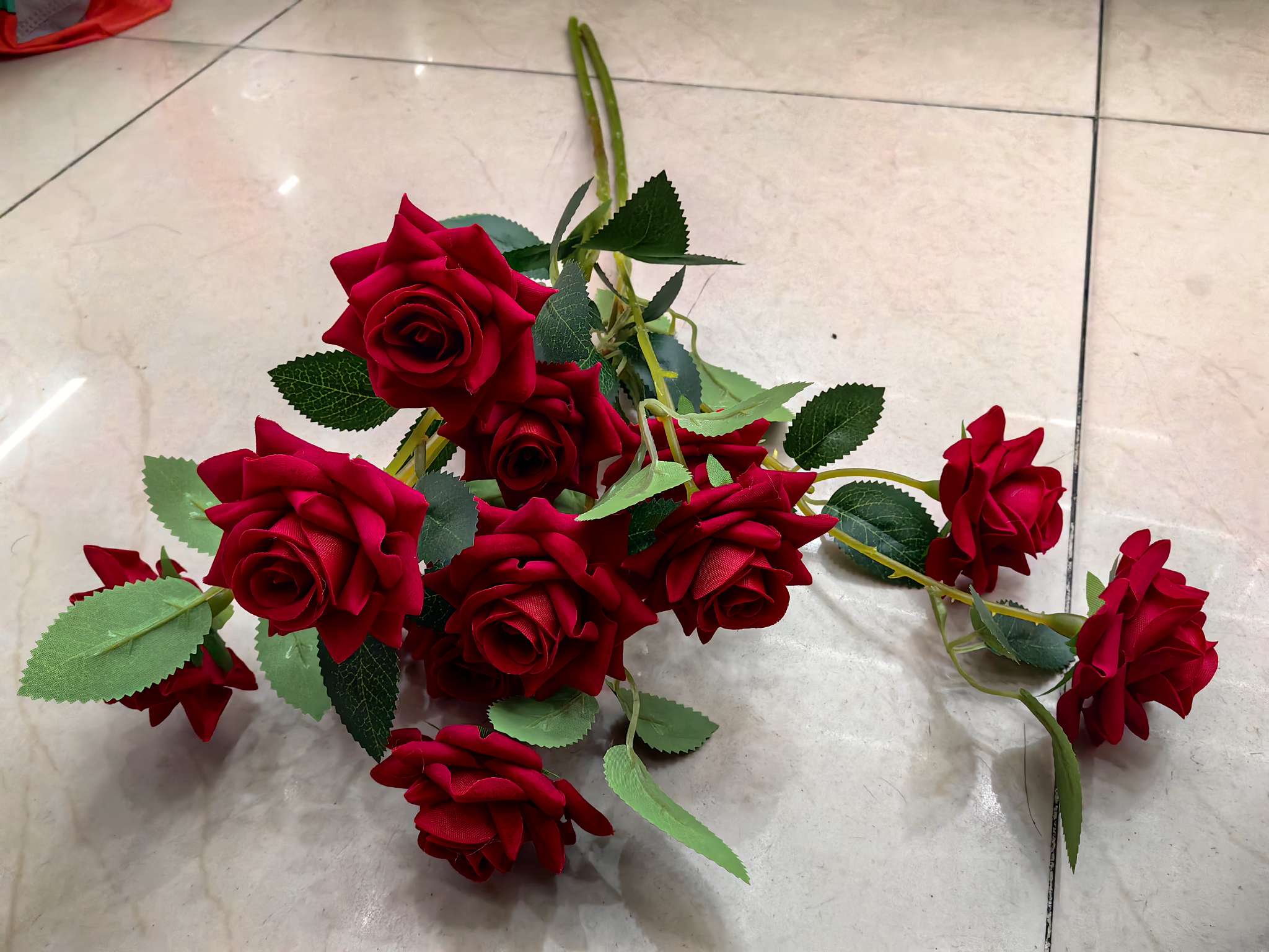 Six-head artificial rose, small artificial rose, festive and wedding supplies, craft small rose, flower branch rose detail image 6