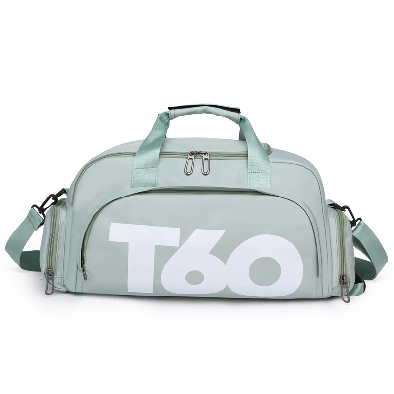 The T60 sports and fitness bag with letter print is a casual short-distance travel bag with an independent shoe compartment. It can be carried over the shoulder, by hand or crossbody detail image 3