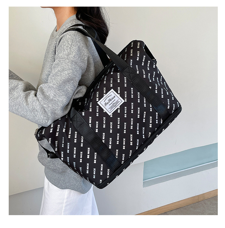 This foldable and portable travel bag has a large capacity and can be used to fit a suitcase. It is a convenient travel bag for leisure, fitness and yoga storage detail image 14