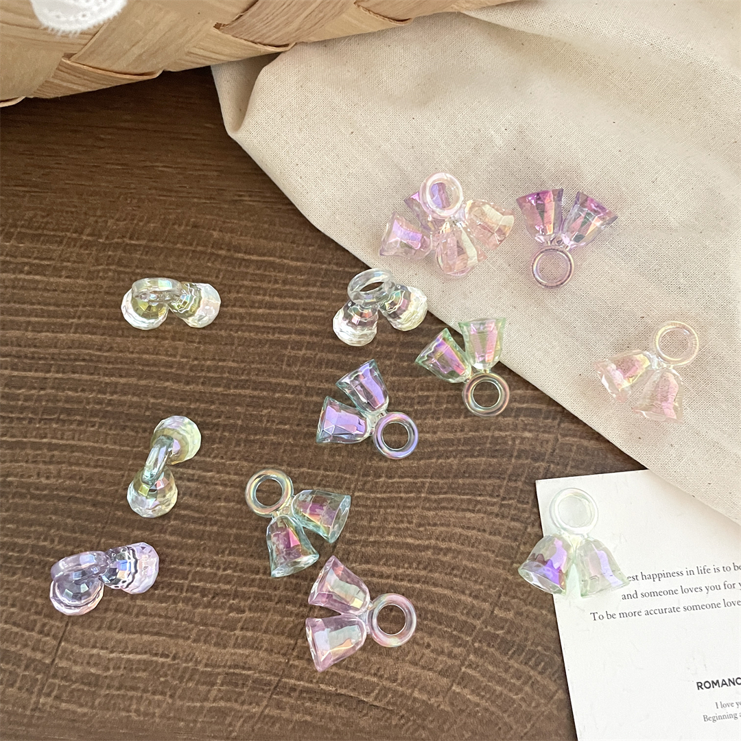 Chen Ming's seven-color uv lantern beads, UV-coated cut surface high-brightness iridescent hanging beads, diamond-shaped water cube diy car hanging accessories Item Picture