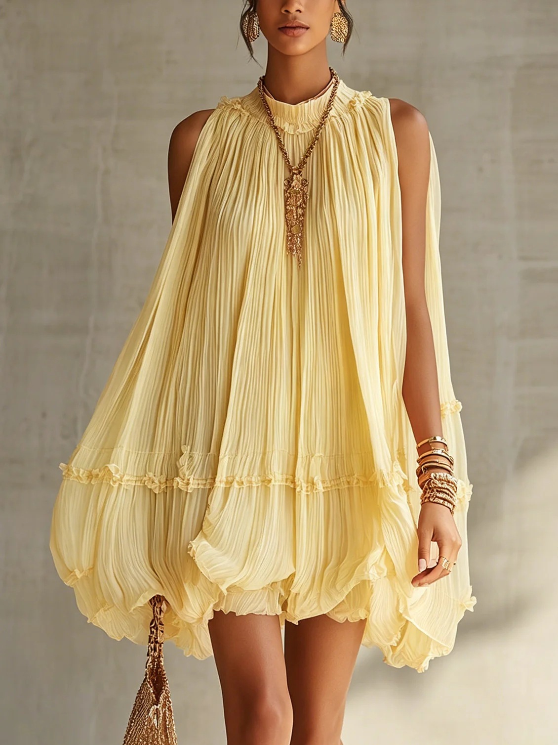 Sleeveless pleated short skirt for women, loose, wide-hem hem, ruffled A-line doll dress, vacation short dress Application Scenario