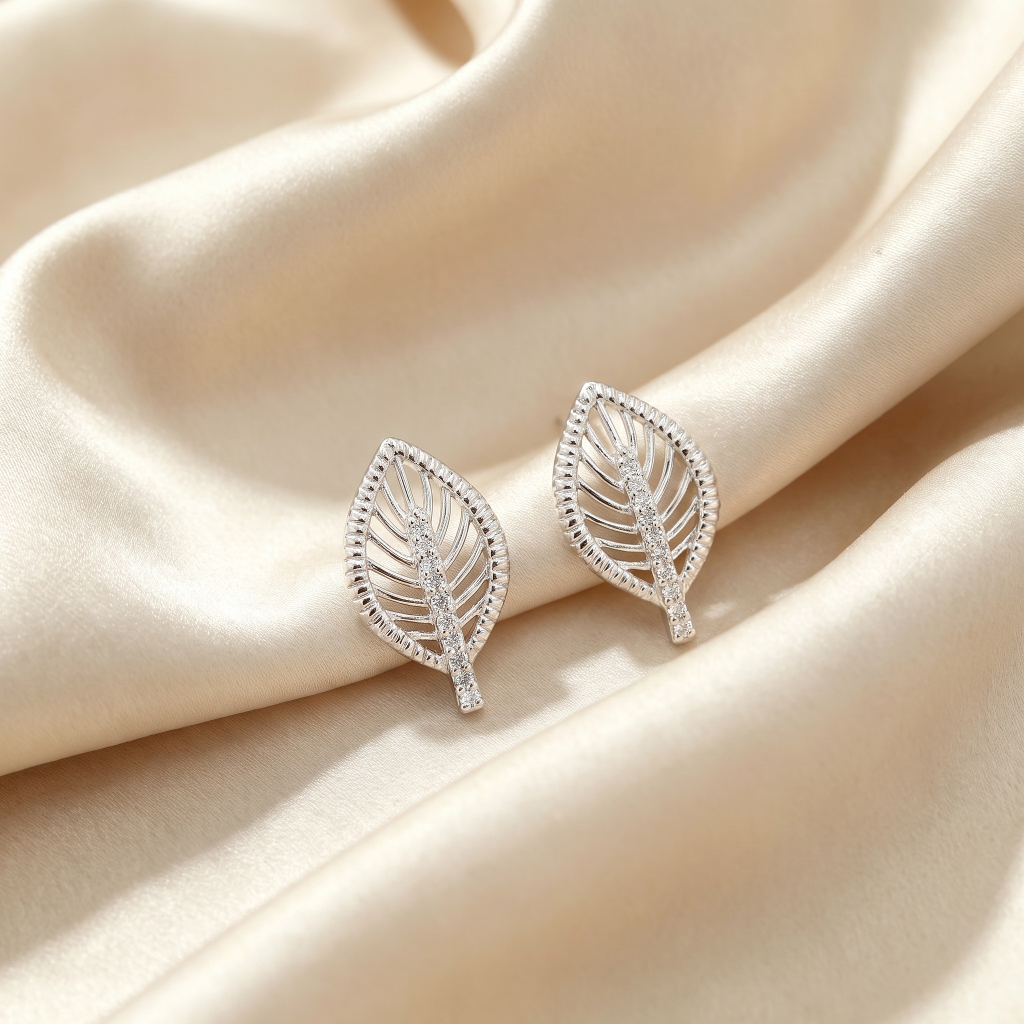925 sterling silver inlaid zircon leaf hollowed-out anti-allergy ear hooks 925 sterling silver textured ear studs