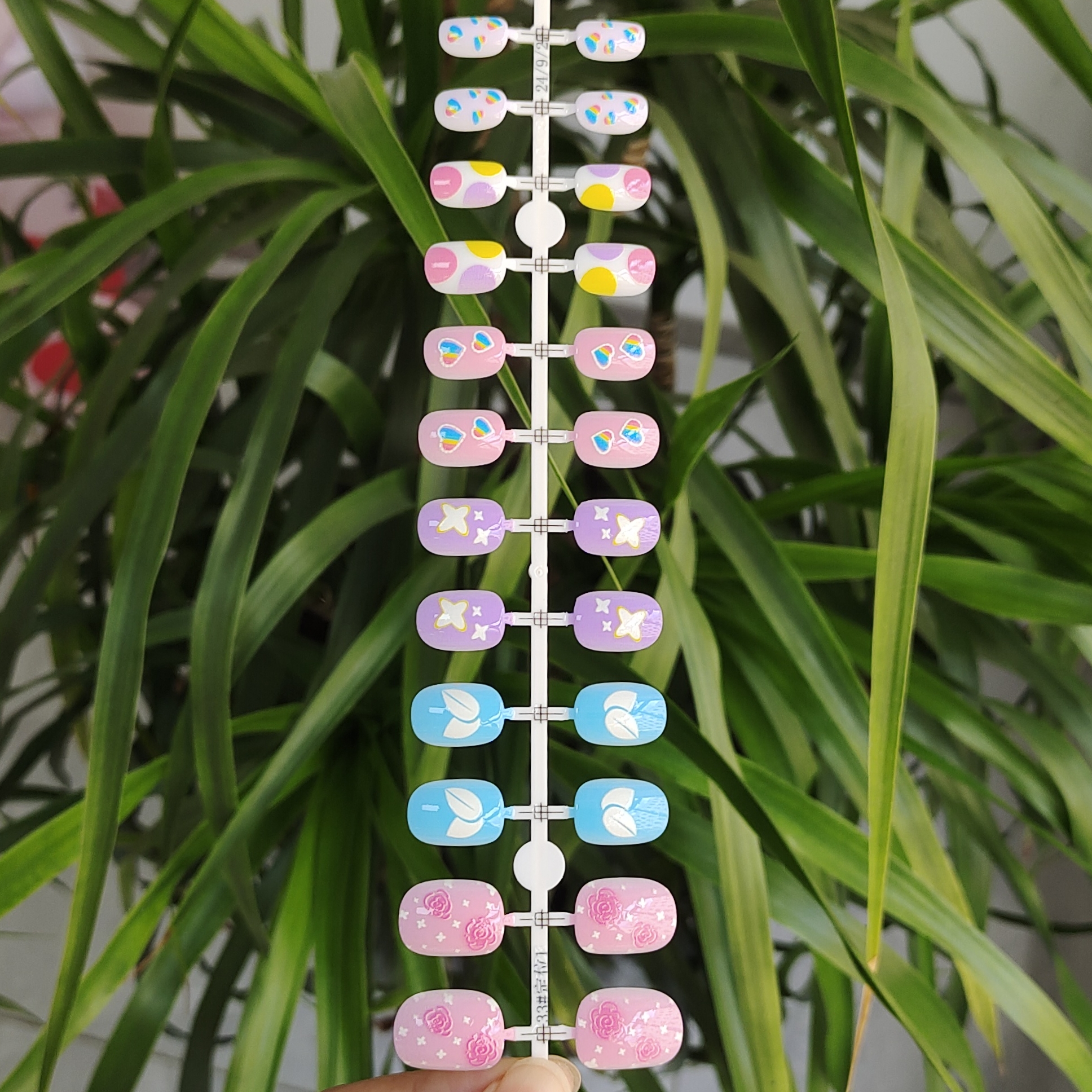 12片 儿童甲 彩色花朵图案穿戴甲 美甲成品甲片 穿戴式甲片