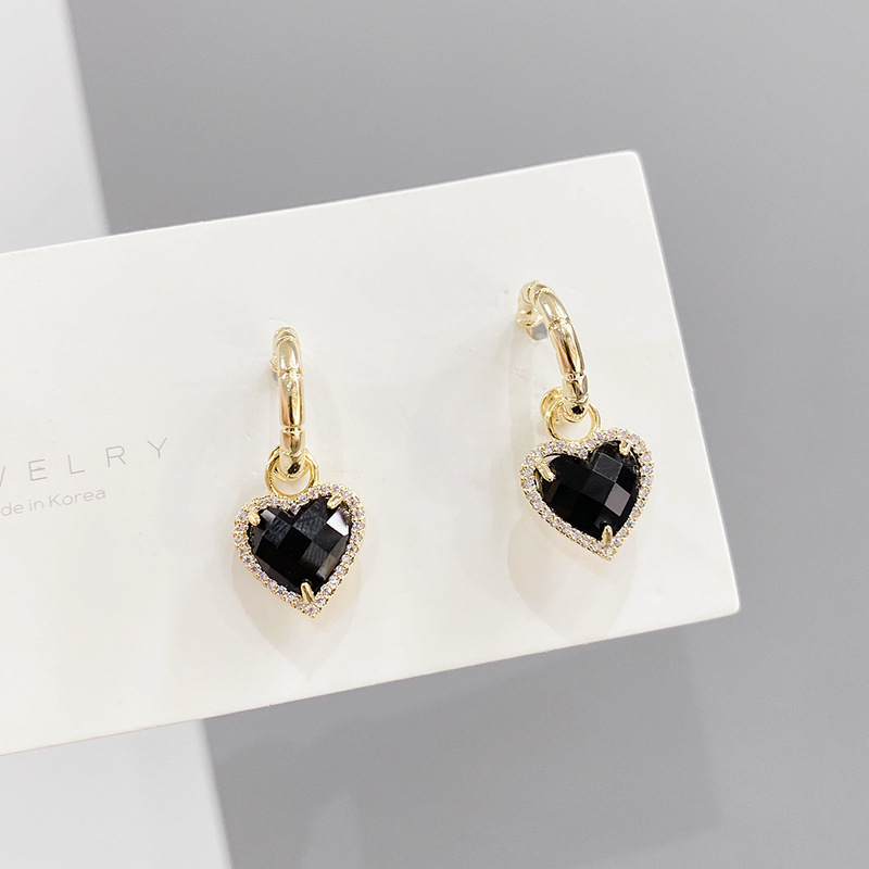 Retro hepburn hepburn negro corazón pendientes pendientes removibles influenciador multiusos pendentes de viaje