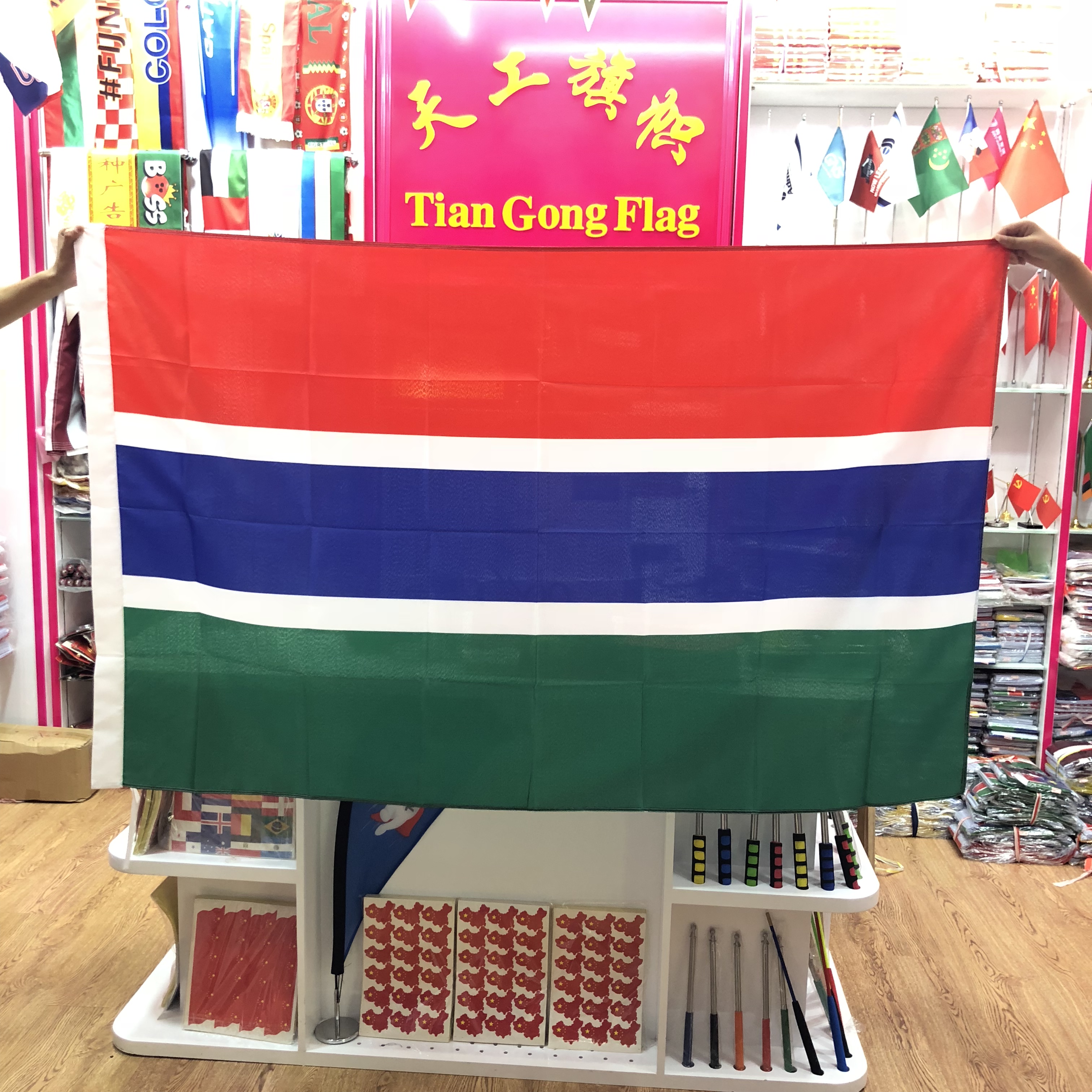 No. 4 150X90cm Equatorial Guinea flag, flags from all over the world are available in stock. We can customize flags of various sizes Application Scenario