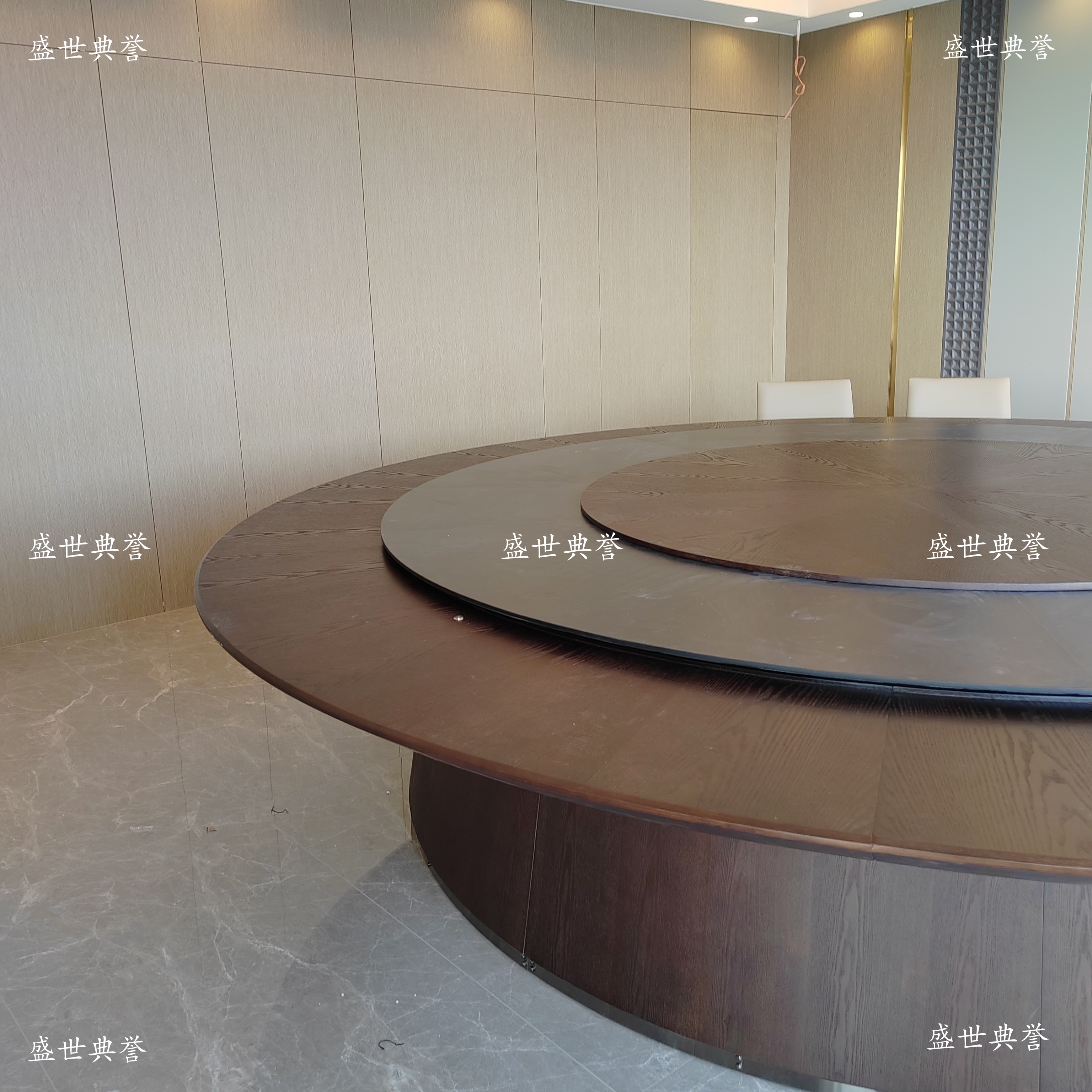 Zaozhuang hotel dining furniture, conference center private rooms, solid wood electric dining tables and chairs, 20-person electric large round tables for clubs