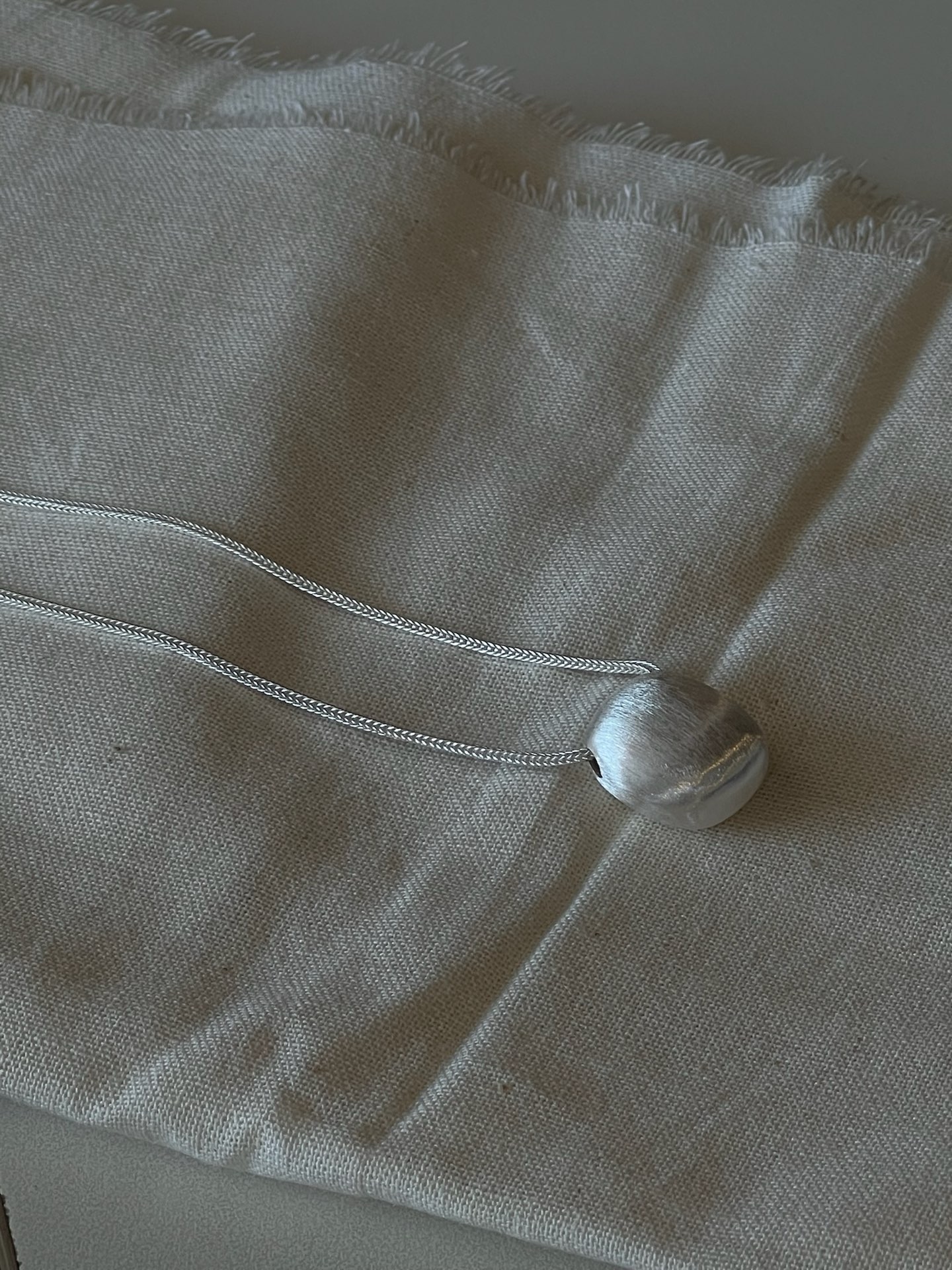 S925 sterling silver oval brushed necklace details Picture