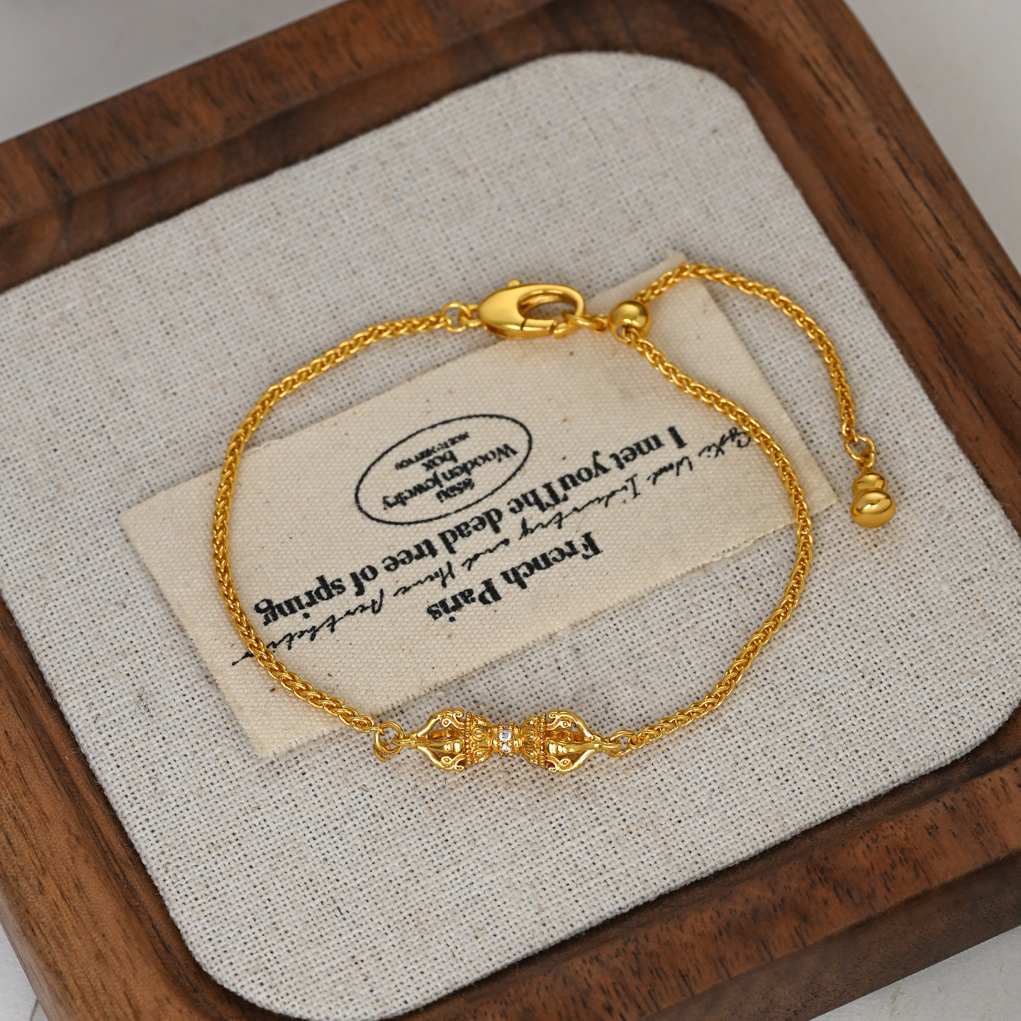 Retro estilo de lujo brillante oro hueco redondo perlas diseño sentido de la cadena de cola de calabaza ajustable pulsera versátil enviar un regalo details Picture