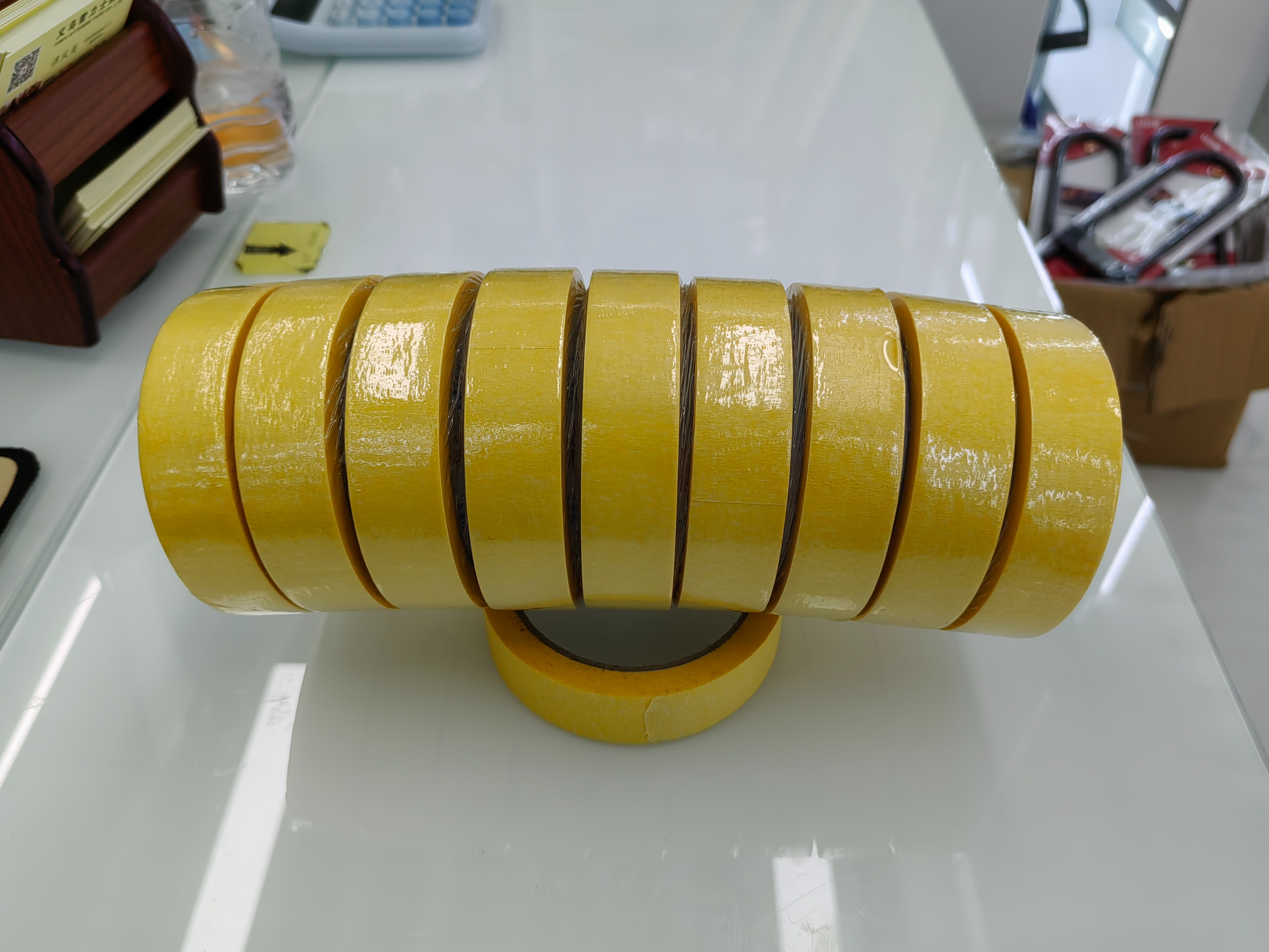 Multi-functional masking tape, yellow and white masking tape, spray-painted masking tape, spring shrinkage Item Picture