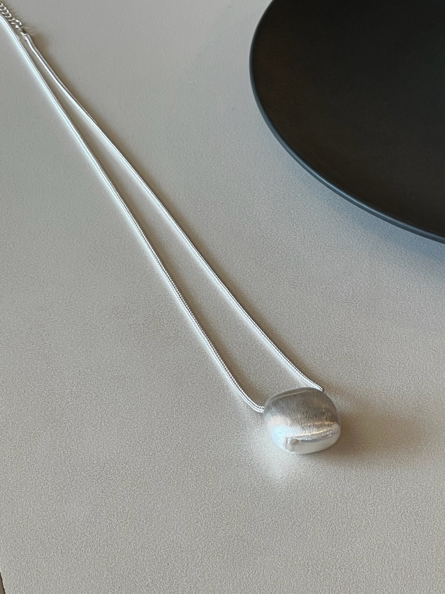 S925 sterling silver oval brushed necklace