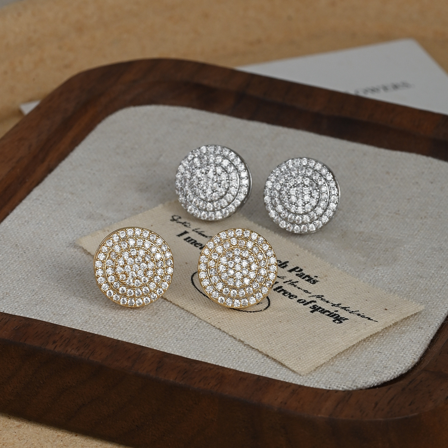 Retro heavy industry Full Sky Star round round stud earrings for women, multi-layer spiral gold, light luxury style, versatile stud earrings