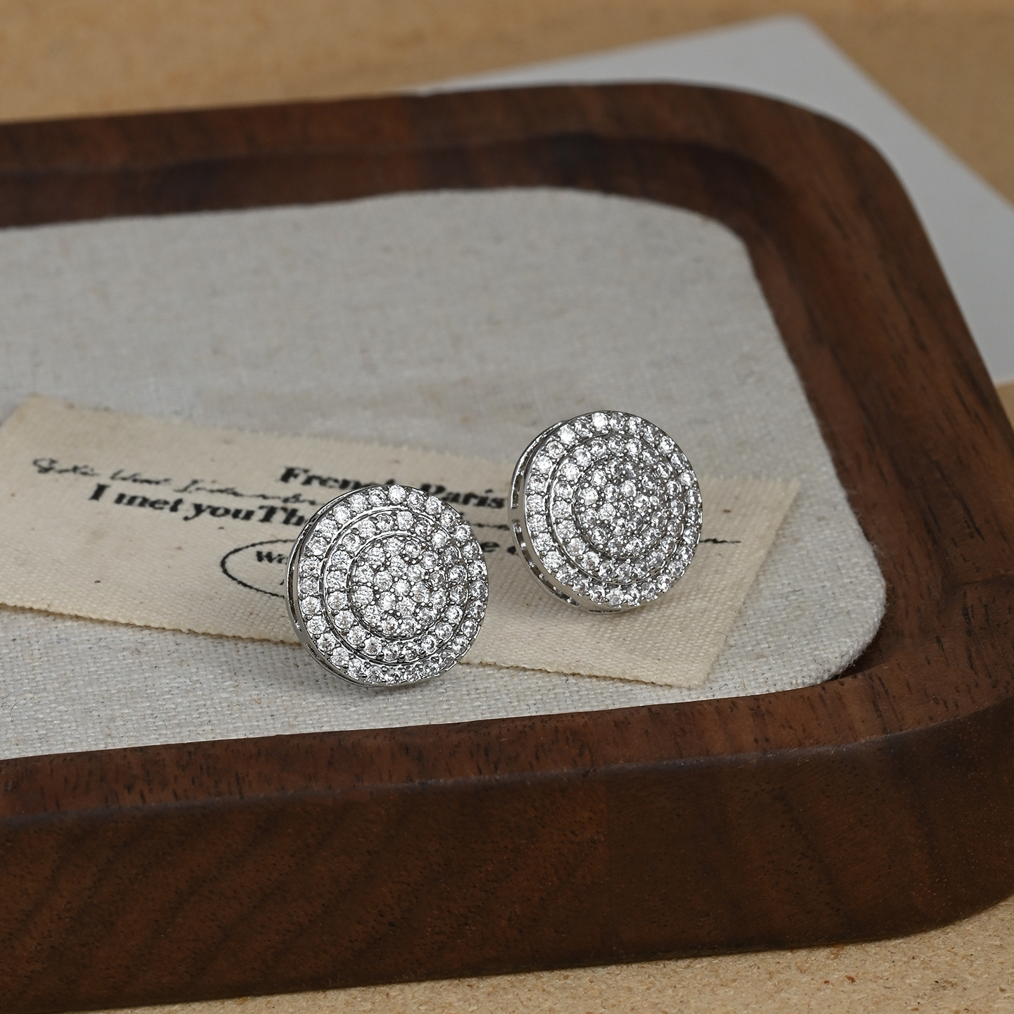 Retro heavy industry Full Sky Star round round stud earrings for women, multi-layer spiral gold, light luxury style, versatile stud earrings Item Picture