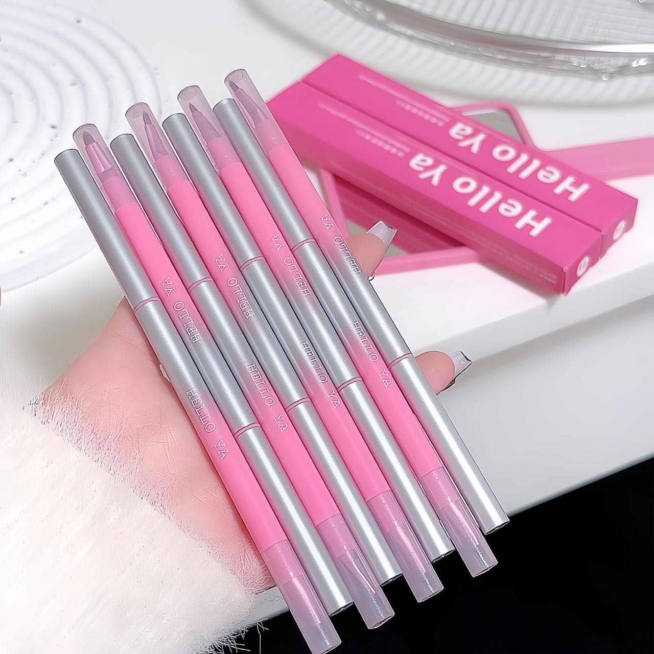 Hello ya's angled eyeliner and eyebrow pencil features a double-tip blade design that is waterproof, sweat-proof, and ensures long-lasting makeup without smudge Application Scenario