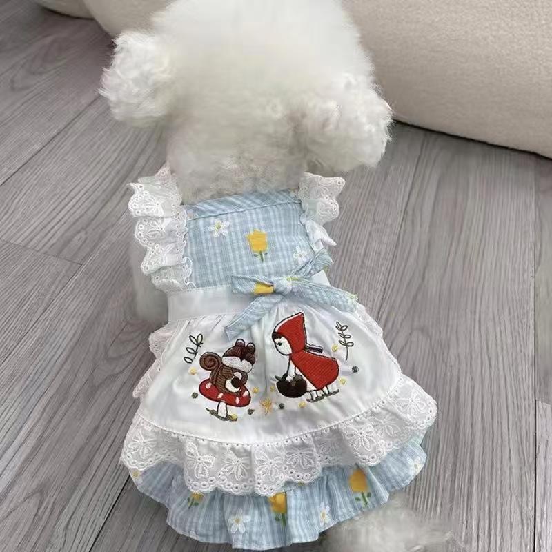 Little Red Riding Hood embroidered pet dress, blue lace flying sleeve fake two-piece apron dress, Bichon Frise, Teddy, Maltese spring and summer dog clothes