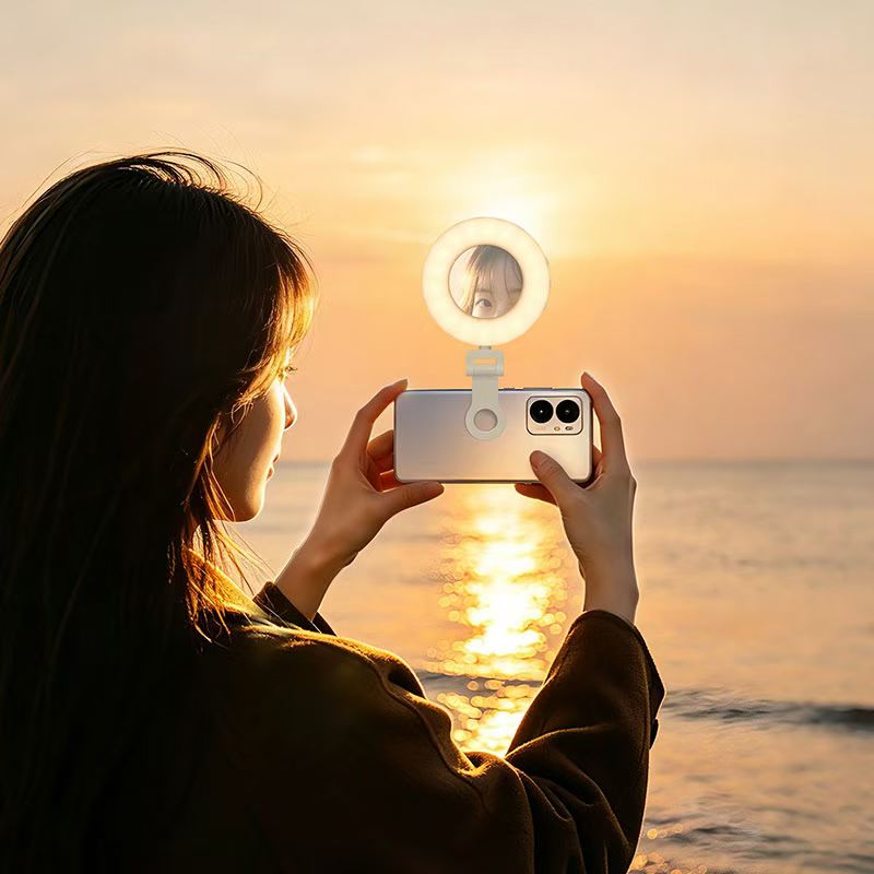 Mobile phone magnetic suction fill light, makeup mirror, portable pocket light, selfie light, live streaming video, photo beauty light, cross-border details Picture