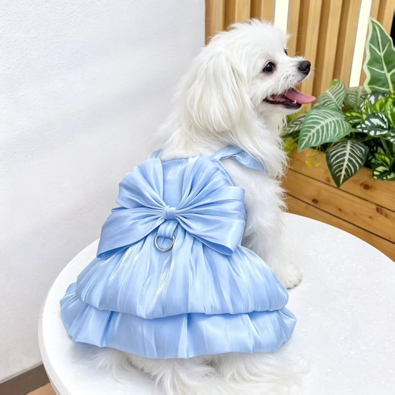 Shiny satin pet princess dress, large bow, drawable halter dress, double-layer skirt hem, small dog dress, pet clothing details Picture