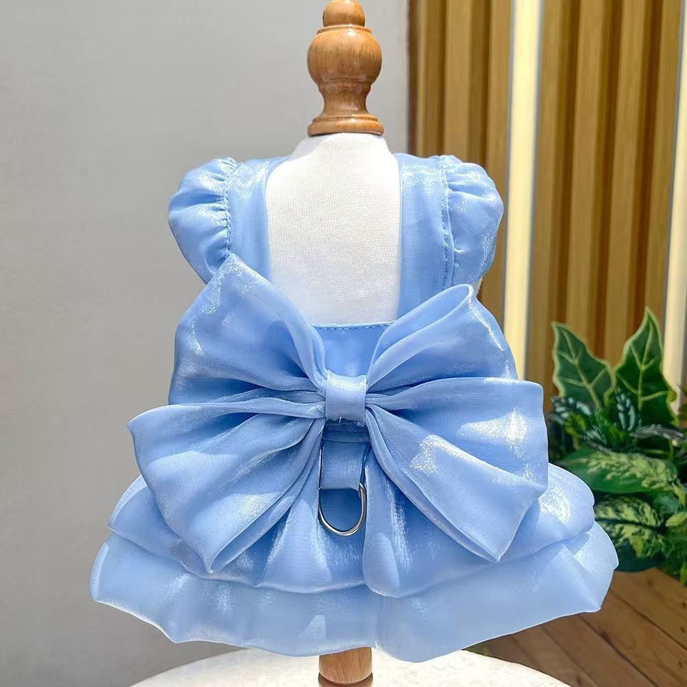 Shiny satin pet princess dress, large bow, drawable halter dress, double-layer skirt hem, small dog dress, pet clothing Application Scenario