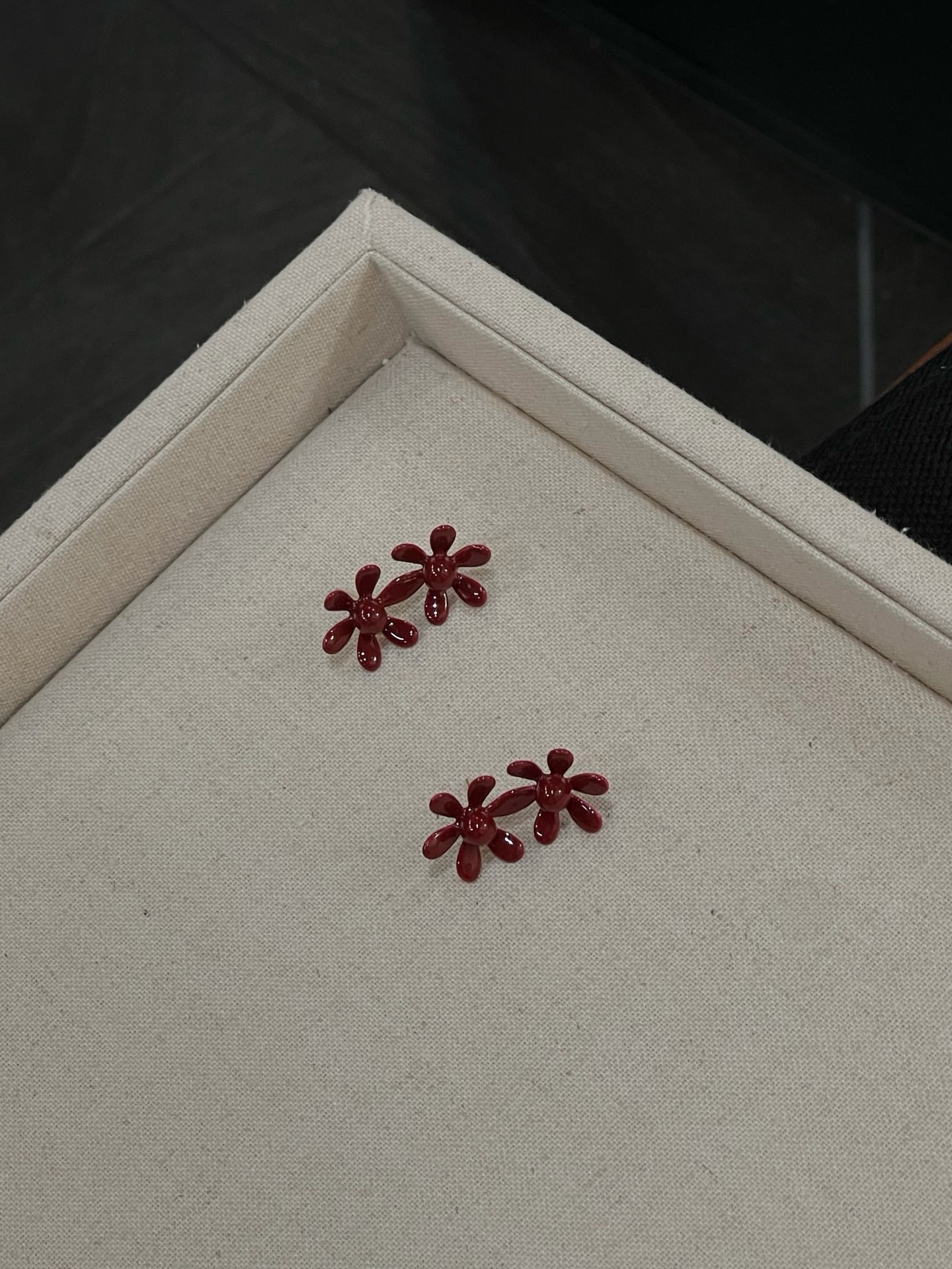 S925 sterling silver wine red flower stud earrings details Picture