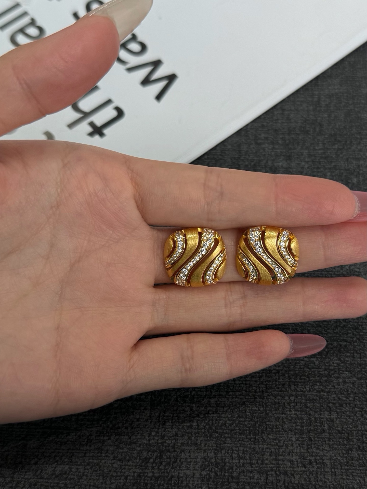 S925 sterling silver retro brushed diamond-encrusted square gold earrings details Picture