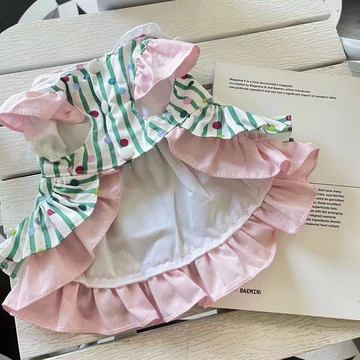 Mori atado cereza muñeca mascota princesa falda verde blanco rayas verticales encaje encaje delantal falda perro pequeño marziesbi oso perro gato ropa Specification image