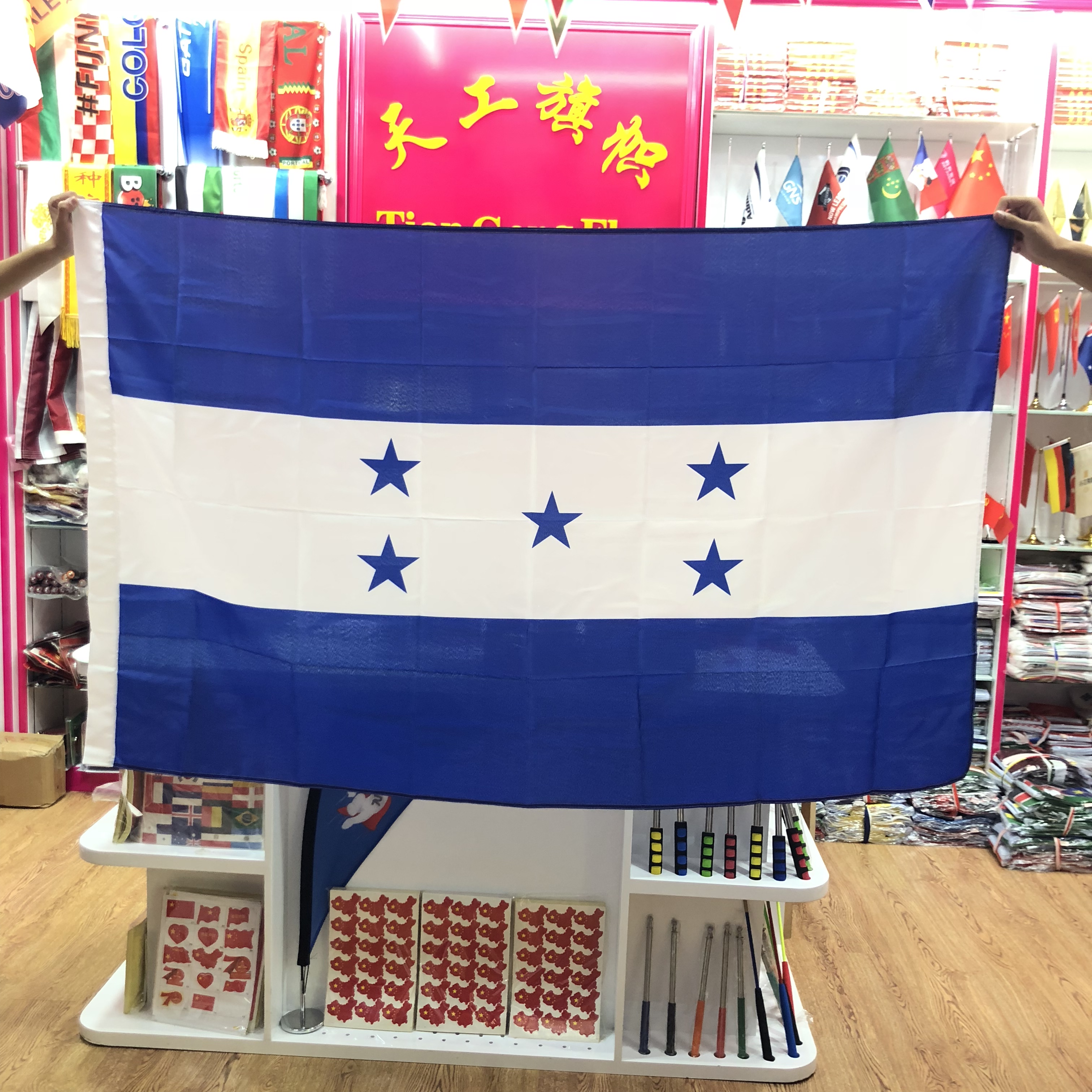 4 banderas de honduras 150X90cm banderas de todos los países del mundo en stock banderas personalizadas de todos los tamaños banderas