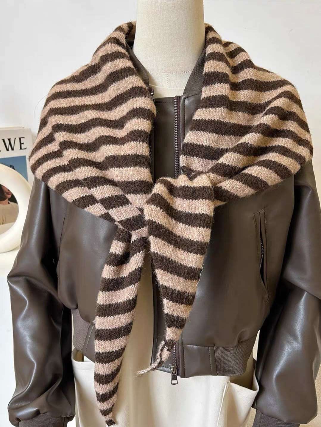 Custom-made shawls for women in autumn and winter