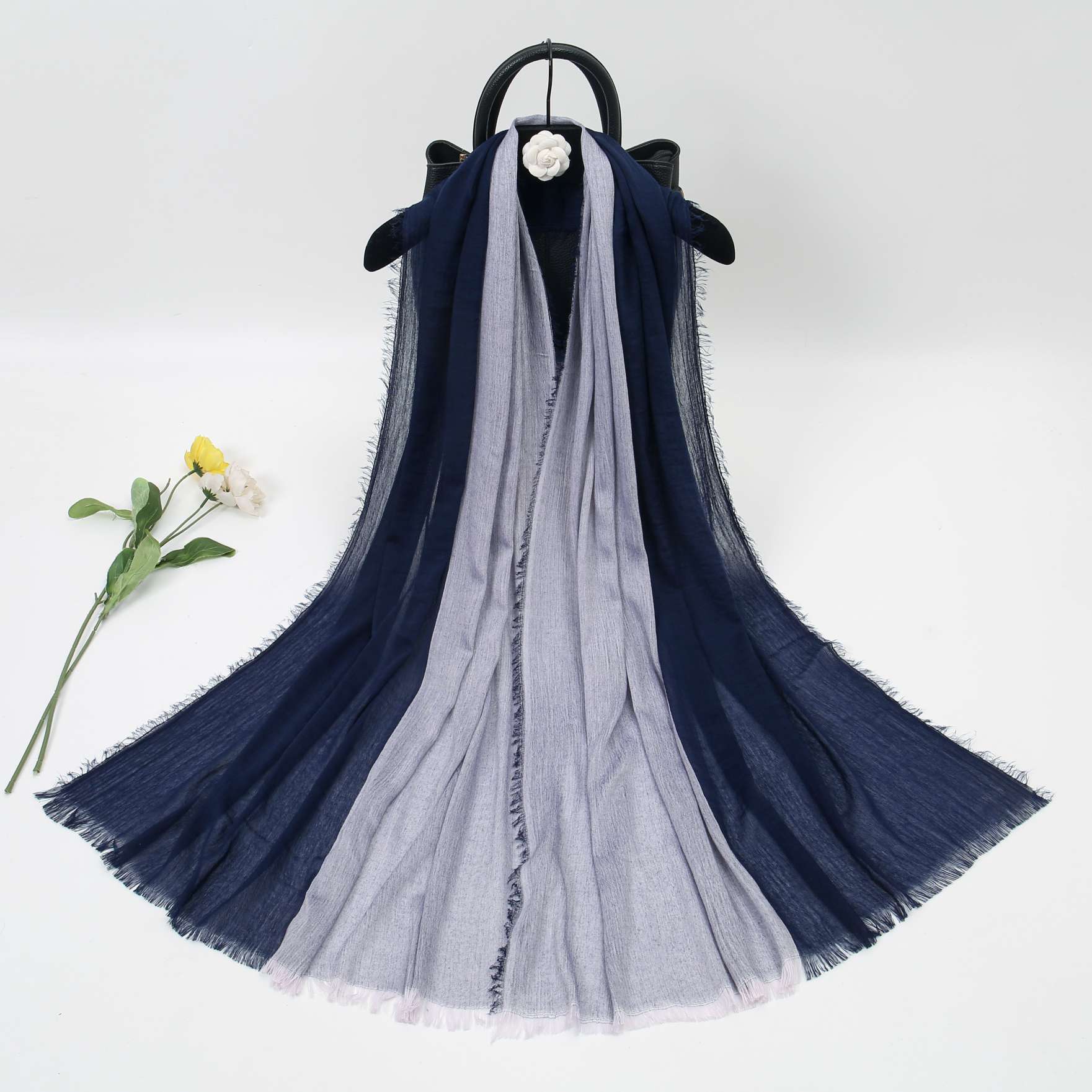 Muslim headscarf, scarf, wool scarf Item Picture