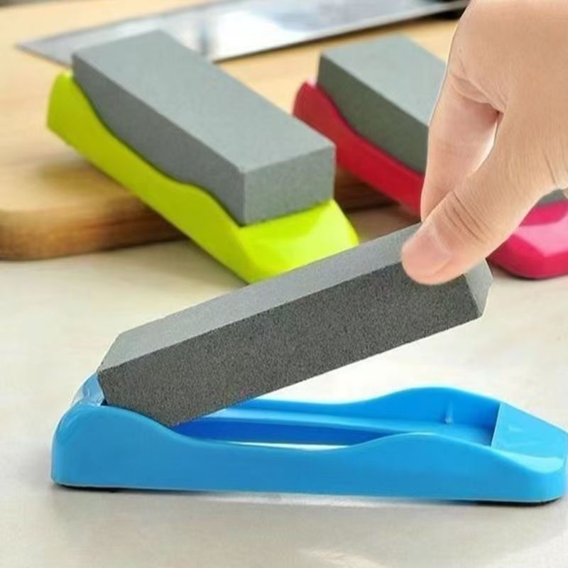 This multi-functional small household knife sharpening oil can quickly and accurately sharpen kitchen knives, allowing for easy cutting and precise knife sharpening Specification image