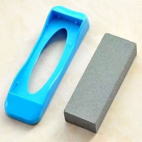 This multi-functional small household knife sharpening oil can quickly and accurately sharpen kitchen knives, allowing for easy cutting and precise knife sharpening detail image 4