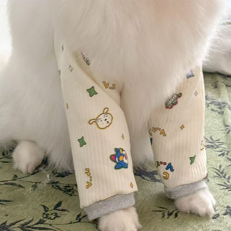Cartoon and fun printed pet leg guards, vertical pattern skin-friendly fabric, elastic and tight mouth, anti-dirt and wear-resistant knee and leg guards for going out for a walk Application Scenario