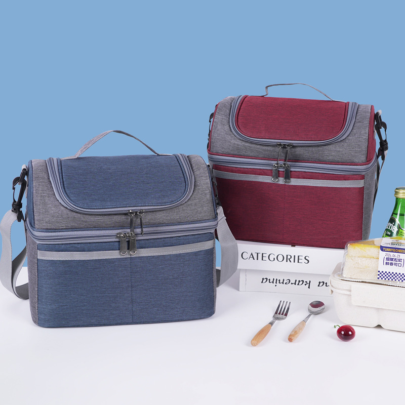 Multi-functional insulated ice packs, picnic bags, portable refrigerated bags, crossbody bags, outdoor tableware, insulated boxes, aluminum foil bags - essential for travel Application Scenario