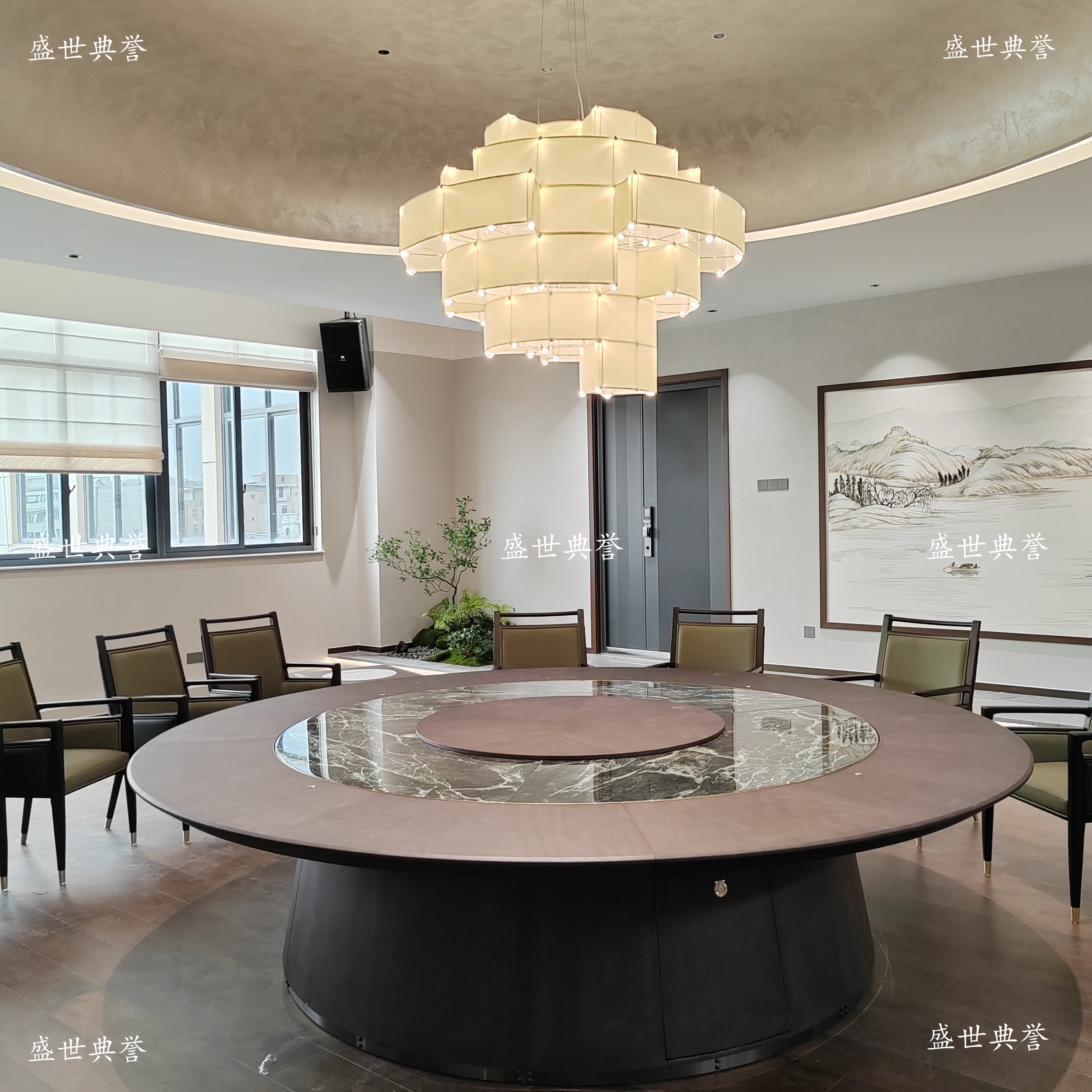 Handan International Hotel solid wood dining tables and chairs, villa household electric round tables, club light luxury flat rotating table electric dining tables