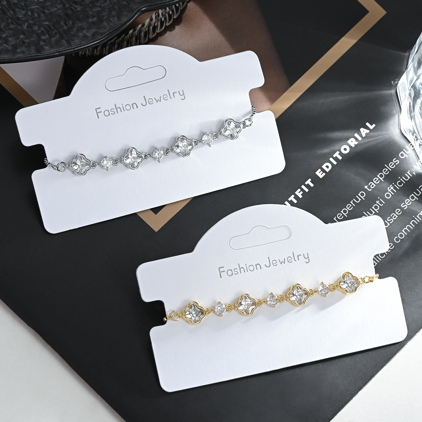Luxurious, elegant and cute golden four-leaf clover design, fashionable and versatile bracelet