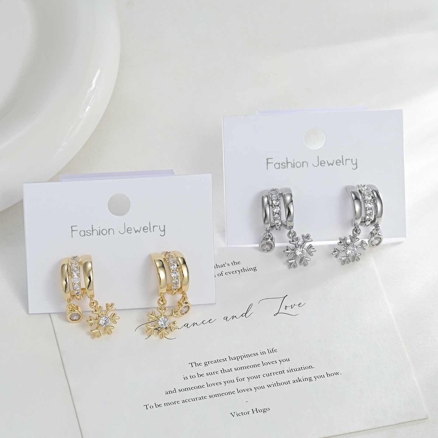 S925 aguja de plata de tres capas y media apertura snowflake colgante pendientes pendientes moda simple y versátil