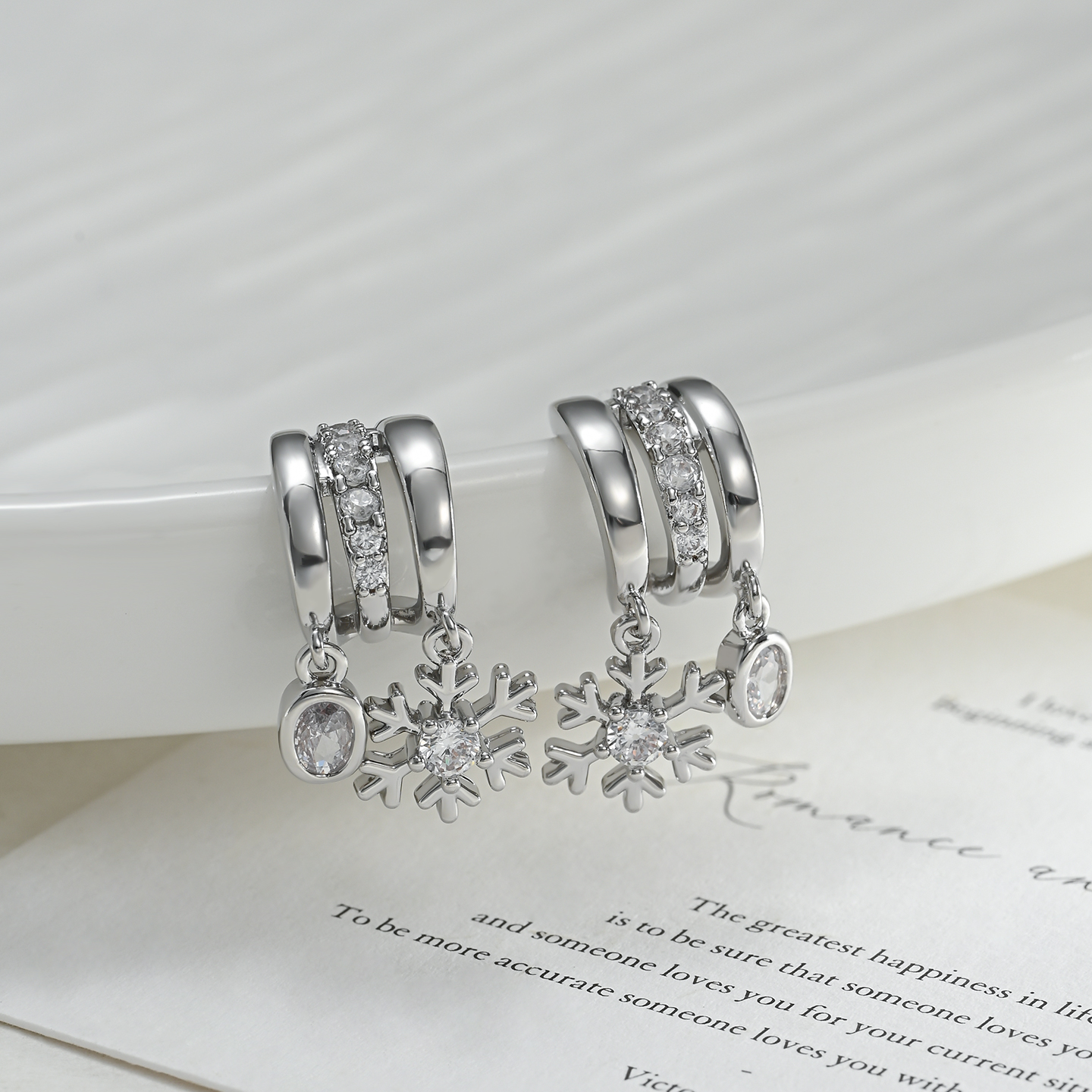 S925 aguja de plata de tres capas y media apertura snowflake colgante pendientes pendientes moda simple y versátil Specification image