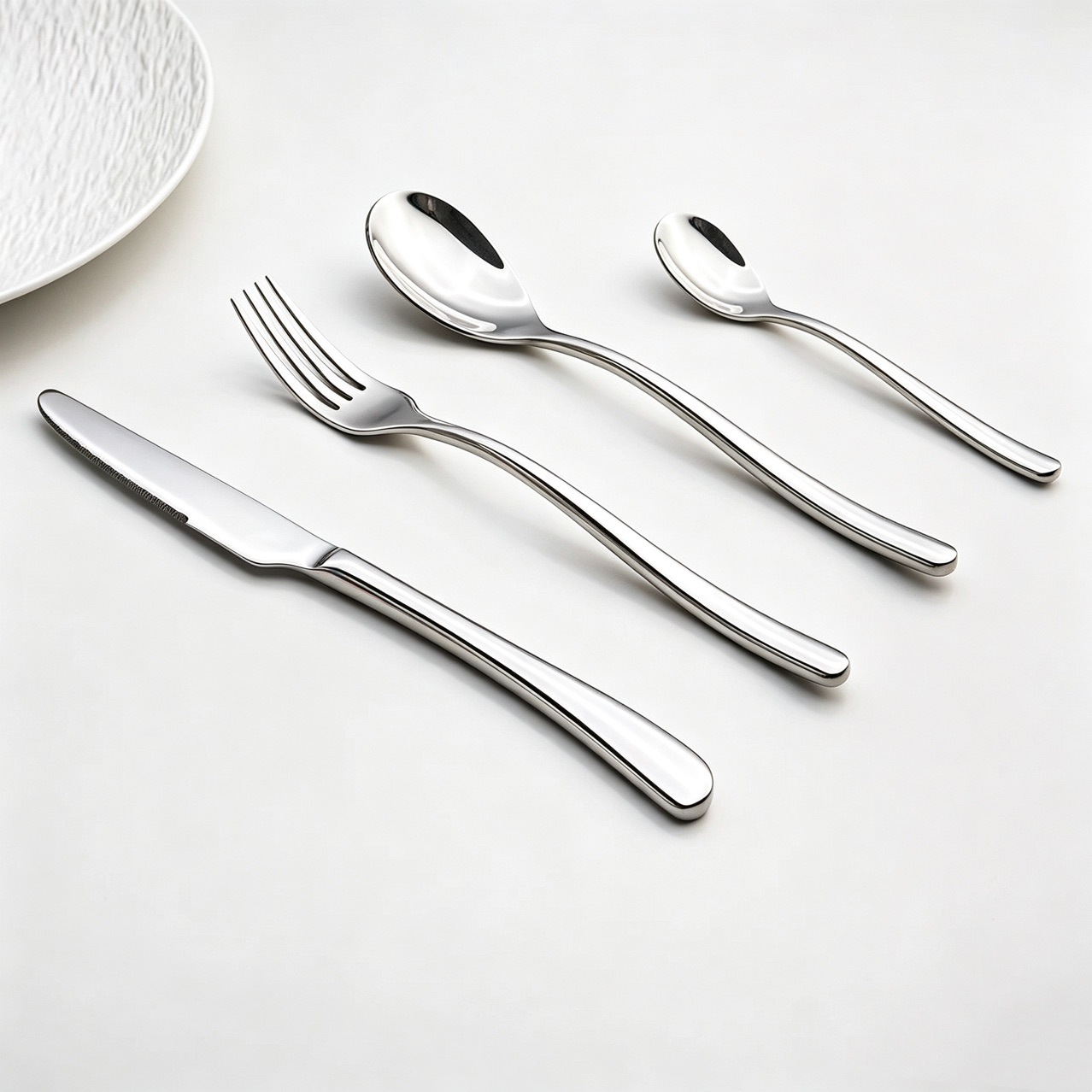 French Moonlight stainless steel tableware knives, spoons and forks, high-end hotel Western restaurant thickened steak knife and fork set Specification image